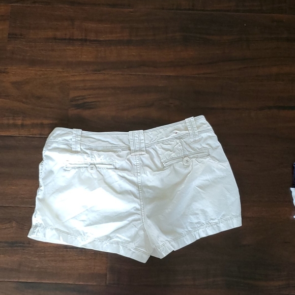 Mossimo shorts - Picture 2 of 3
